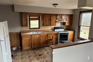 1097 Cedar Ave, Sharon, PA 16146 - Photo 7