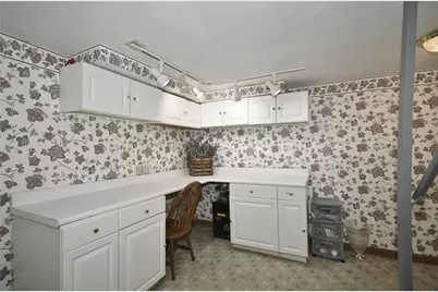 402 E Malden, Coal Center Boro, PA 15423 - Photo 45