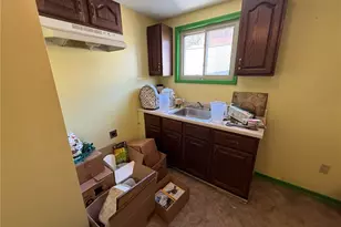 810 10th St, Stowe Township, PA 15136 - Photo 13