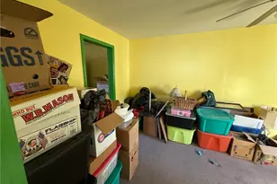 810 10th St, Stowe Township, PA 15136 - Photo 11