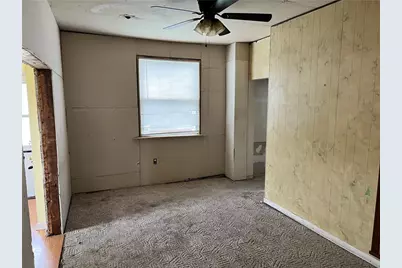 313 E 9th Ave, Tarentum, PA 15084 - Photo 5