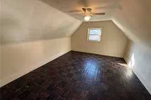 810 10th St, Stowe Township, PA 15136 - Photo 7