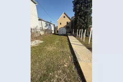 810 10th St, Stowe Township, PA 15136 - Photo 15