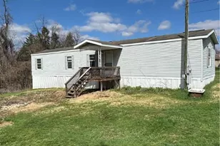 14 Picketts Ln, Dunbar Township, PA 15425 - Photo 1