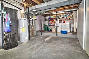 2369 Harrow Rd, Pittsburgh, PA 15241 - Photo 25