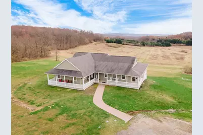 262 Windy Point Rd, Marion Township, PA 16038 - Photo 9