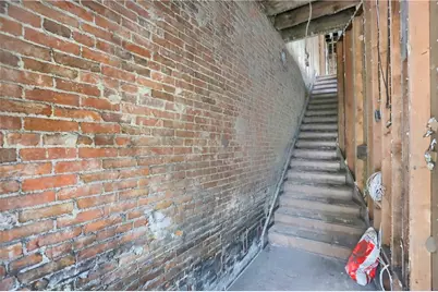 41 N Mercer St, New Castle, PA 16101 - Photo 15