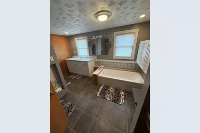 1406 Somerset Ave, Windber, PA 15963 - Photo 19