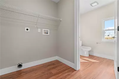 838 Eureka St, Pittsburgh, PA 15210 - Photo 9