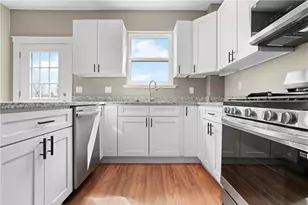 838 Eureka St, Pittsburgh, PA 15210 - Photo 13