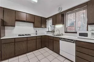 4106 Garden Way, Pittsburgh, PA 15201 - Photo 11