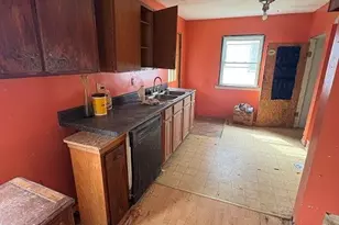 1030 Cherry Way, Sharon, PA 16146 - Photo 5