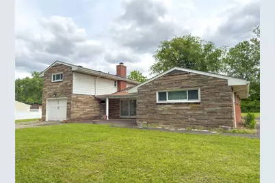 391 Golden Grove Rd, Economy, PA 15005 - Photo 1