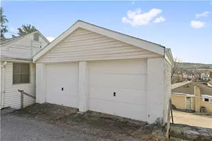 733 Peach Alley, Glassport, PA 15045 - Photo 5