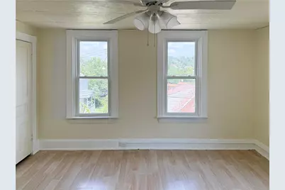 105 W 1st Ave, West Mifflin, PA 15122 - Photo 9