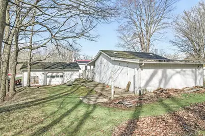 2341 S Hermitage Rd, Hermitage, PA 16148 - Photo 9