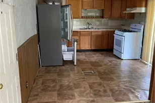 860 N 5th Ave, White Township, PA 15701 - Photo 7