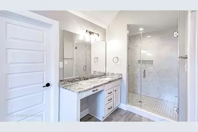 5006 Towers Terrace #B, Ross Twp, PA 15229 - Photo 3