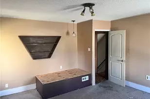 506 E Division St, New Castle, PA 16101 - Photo 13