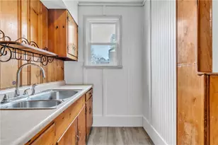 2444 Dewey St, Homestead, PA 15120 - Photo 11