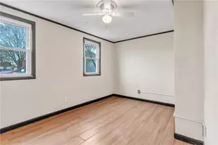 2444 Dewey St, Homestead, PA 15120 - Photo 17