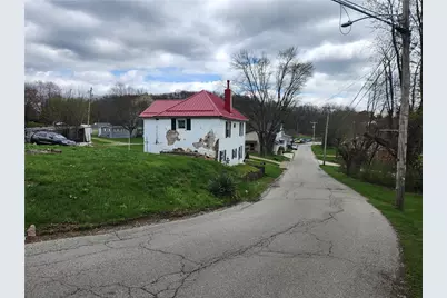 2667 Puckety Dr, Export, PA 15632 - Photo 3