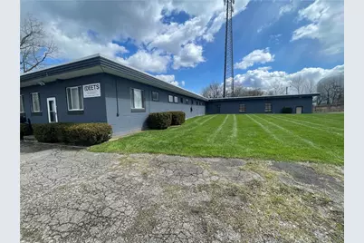 10 Rhoda St, Farrell, PA 16121 - Photo 3