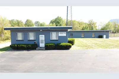 10 Rhoda St, Farrell, PA 16121 - Photo 3