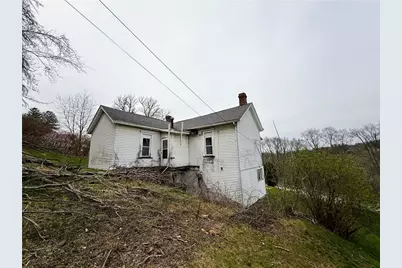 704 Madison Ave, Sewickley Township, PA 15637 - Photo 3