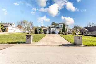 87 Farmview Dr, South Union Township, PA 15401 - Photo 3