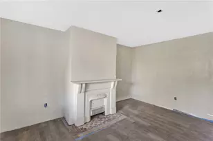 462 Hays Ave, Pittsburgh, PA 15210 - Photo 9