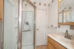 4022 Lydia St, Pittsburgh, PA 15207 - Photo 11