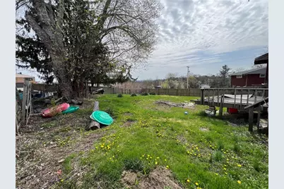 221 Clay Pike, North Huntingdon, PA 15642 - Photo 9