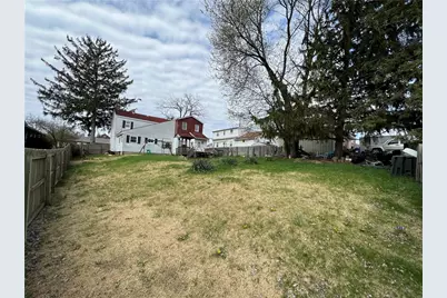 221 Clay Pike, North Huntingdon, PA 15642 - Photo 7