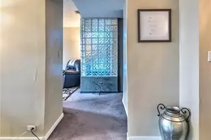 112 Washington Pl, Downtown Pgh, PA 15219 - Photo 19