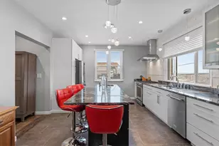 347 Bailey Ave, Pittsburgh, PA 15211 - Photo 9