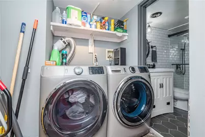 2250 Mary St #208, Pittsburgh, PA 15203 - Photo 31