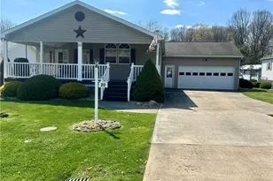 20 Stoneridge Ln, Pine Township, PA 16127 - Photo 1