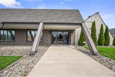 17 6th Avenue, Hempfield Township, PA 16125 - Photo 3