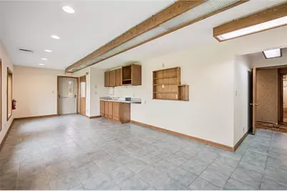 17 6th Avenue, Hempfield Township, PA 16125 - Photo 13