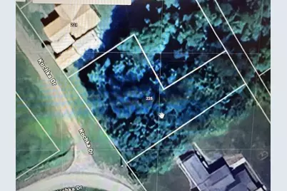 225 Kochka Dr, Bell Township, PA 15613 - Photo 1