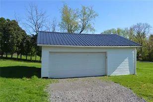 1701 Old Butler Rd, Shenango Township, PA 16101 - Photo 13