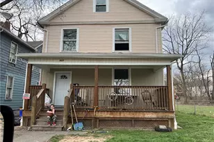 627 Raymond St, New Castle, PA 16101 - Photo 1