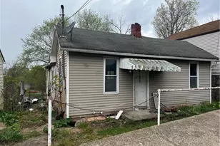 624 Forrest St, New Castle, PA 16101 - Photo 1