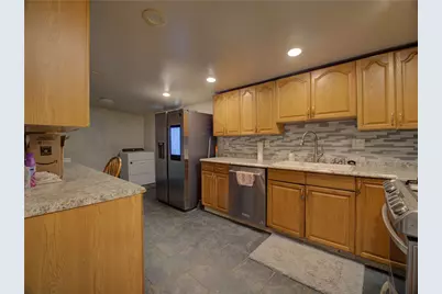 1160 Jefferson Rd, Pittsburgh, PA 15235 - Photo 9