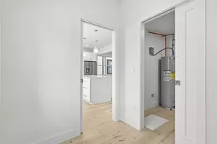 207 Green St, Pittsburgh, PA 15221 - Photo 11