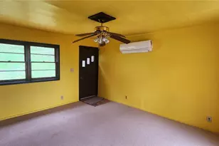 1835 Hillside Ave, Ellwood City, PA 16117 - Photo 15