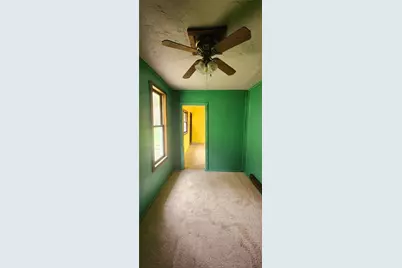 1835 Hillside Ave, Ellwood City, PA 16117 - Photo 13