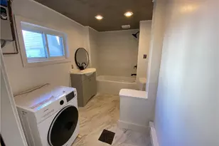 9 Gregory St, Pittsburgh, PA 15203 - Photo 15