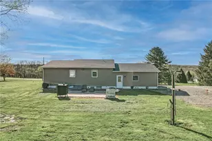 240 Hamburg Rd, Hempfield Township, PA 16125 - Photo 13